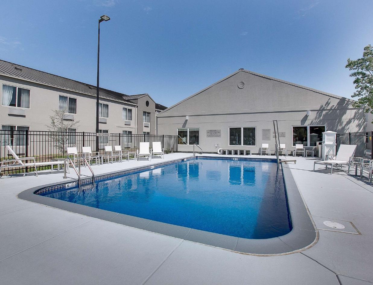 Country Inn & Suites By Radisson, Wichita East, Ks Extérieur photo