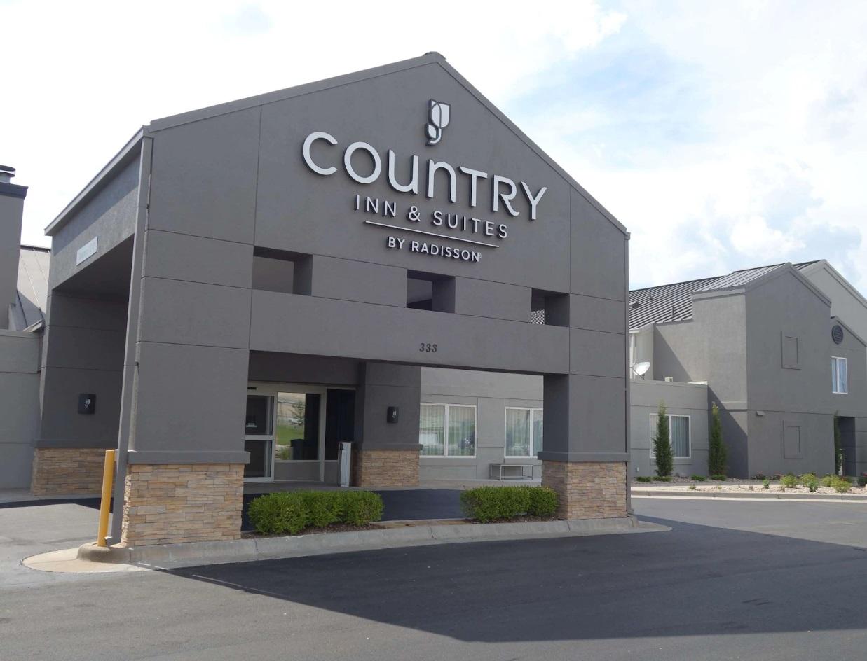Country Inn & Suites By Radisson, Wichita East, Ks Extérieur photo