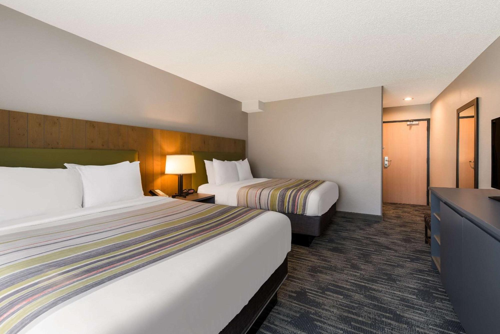 Country Inn & Suites By Radisson, Wichita East, Ks Extérieur photo