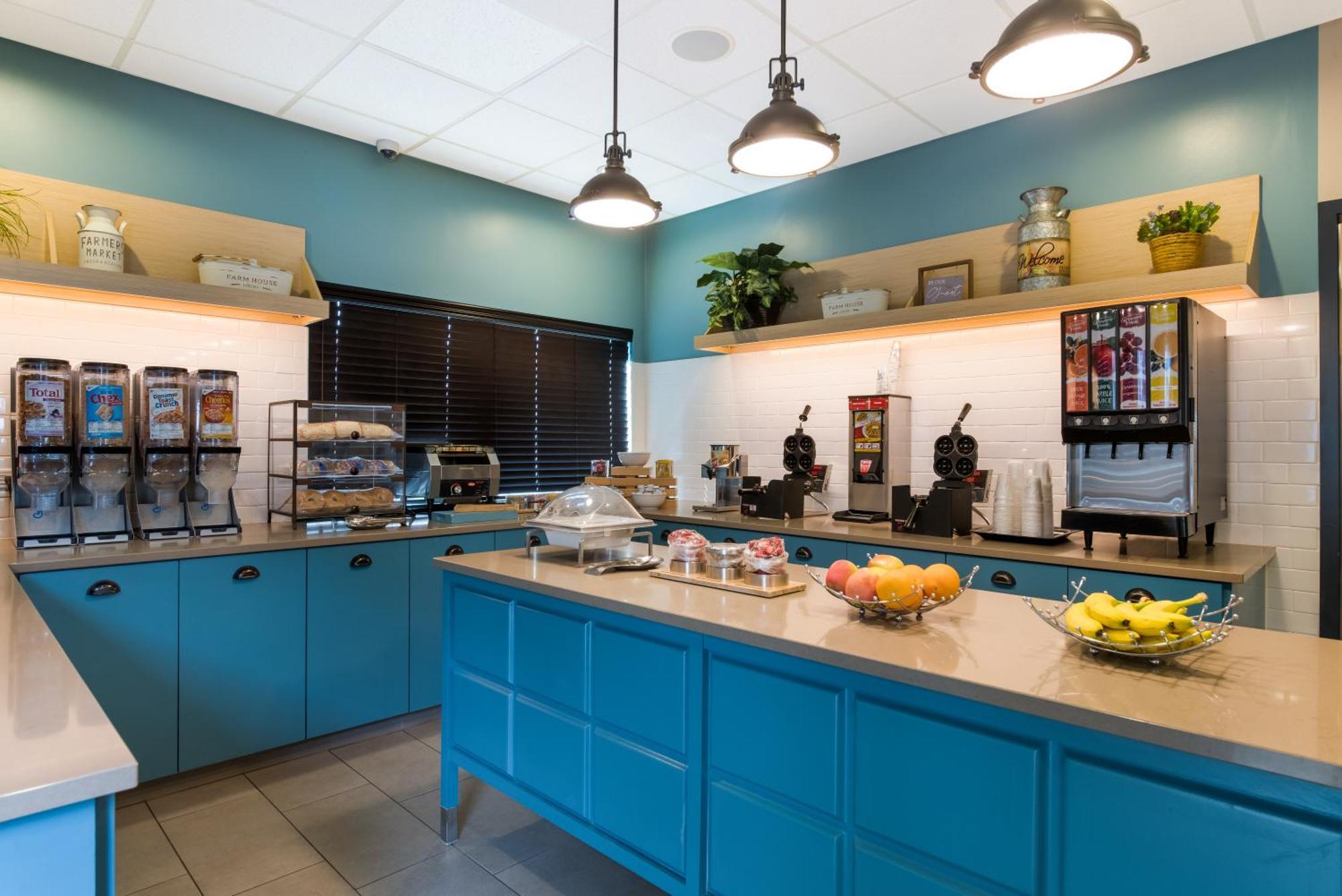 Country Inn & Suites By Radisson, Wichita East, Ks Extérieur photo