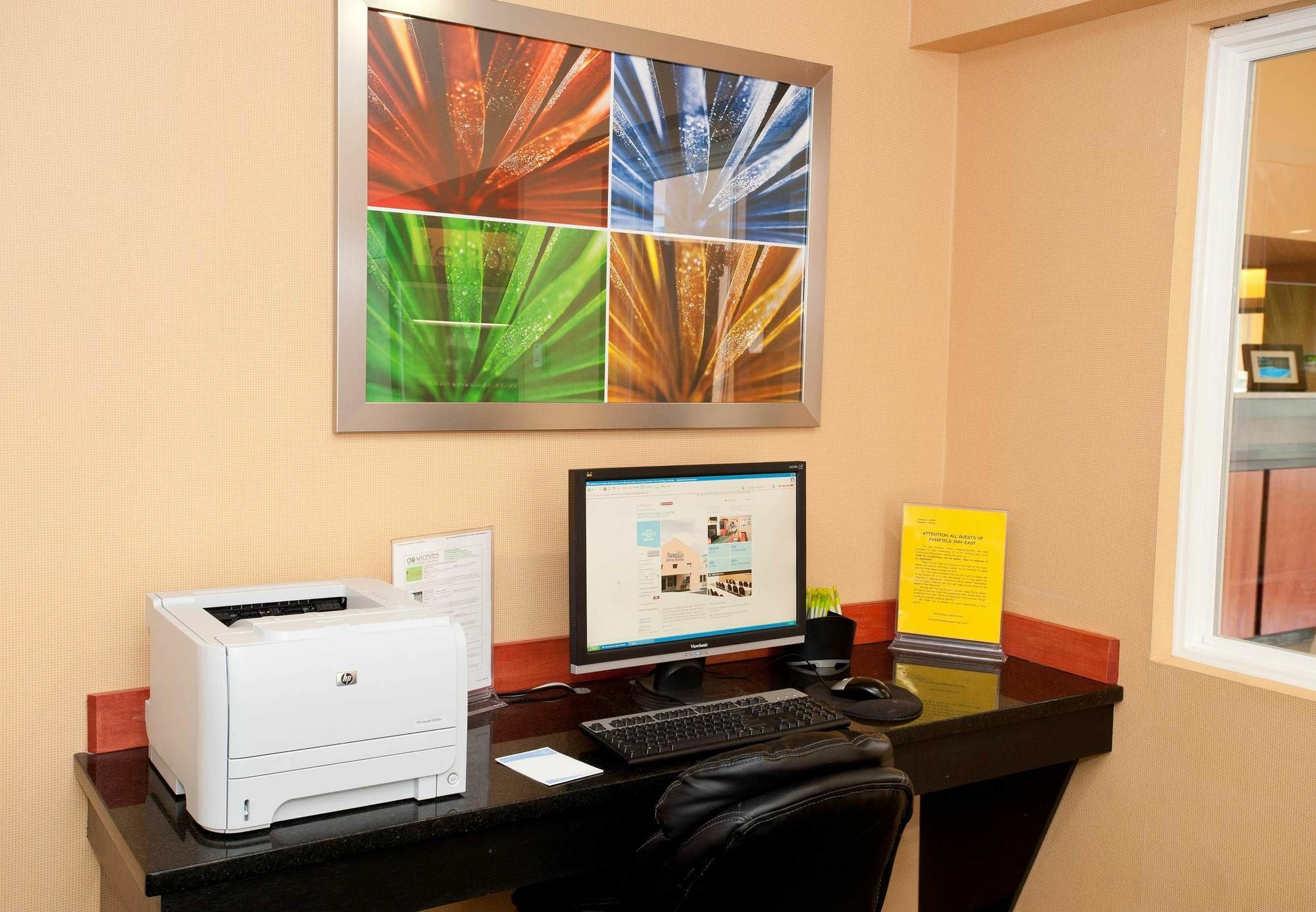 Country Inn & Suites By Radisson, Wichita East, Ks Extérieur photo